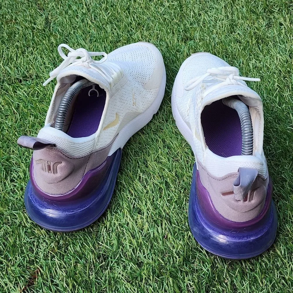 NIKE AIR MAX 270 - Women's Sneakers - SIZE 7.5